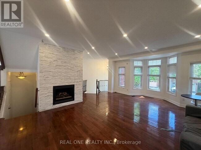 Photo - 93 Brunswick Ave