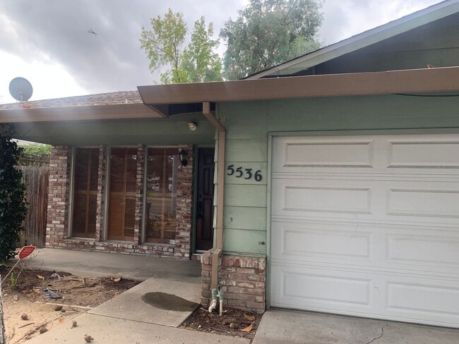 Building Photo - 9942001/60 Unit 9942001002
