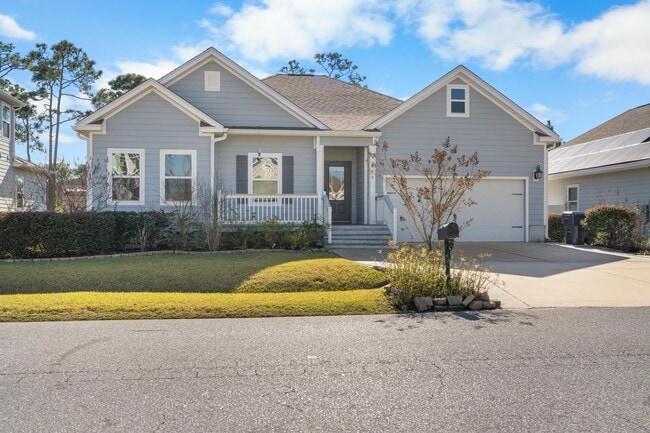 Building Photo - 590 Las Roblas Grande Dr