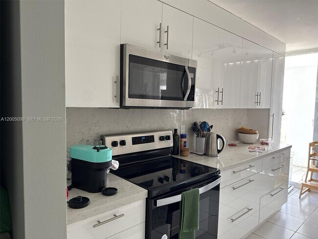 Photo - 9341 Collins Ave Unit 907