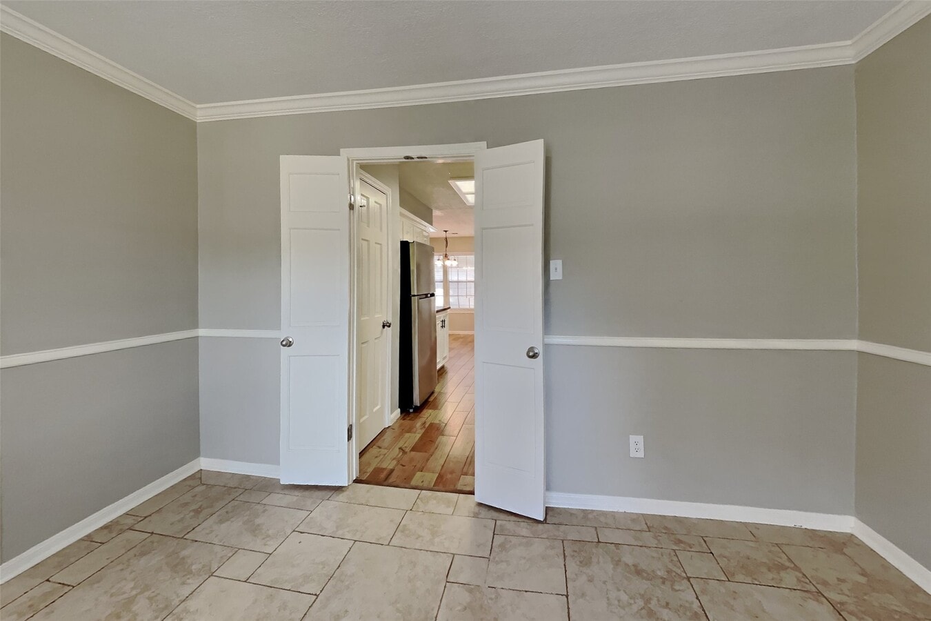 Photo - 8427 Burwood Park Dr