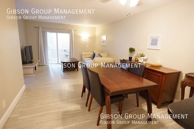 Photo - 3000 E SUNRISE LAKES Dr