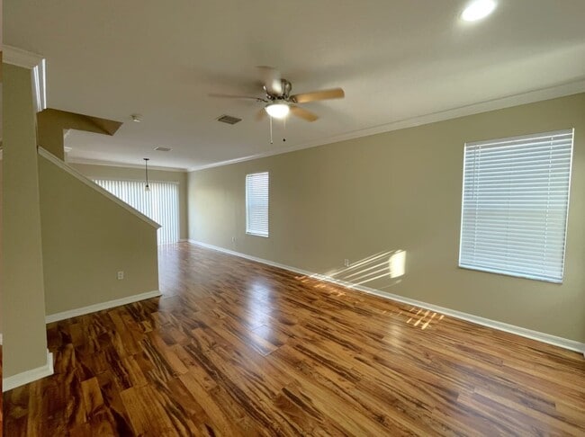Photo - 10120 Perthshire Cir