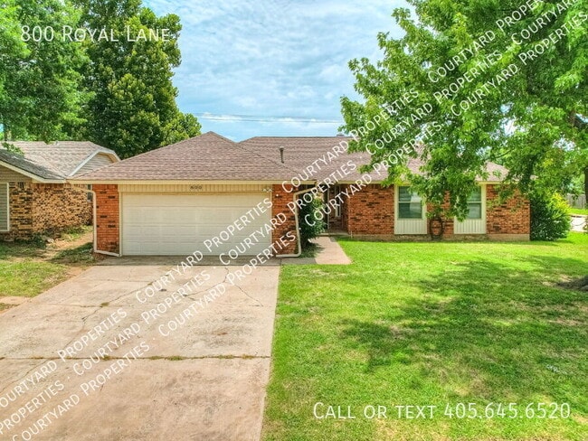 Photo - 800 Royal Ln