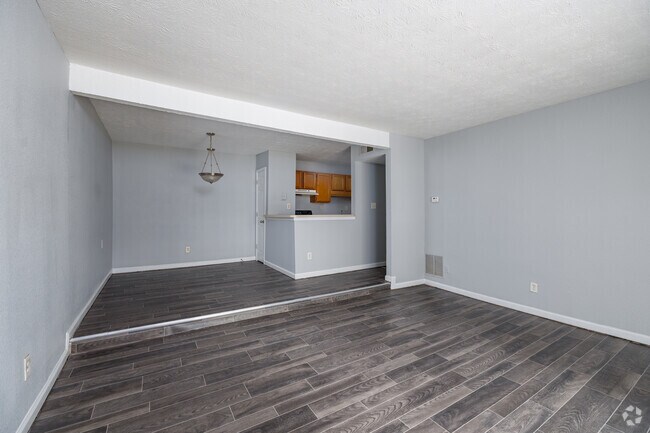 2BR, 2BA - 1,040SF - Living Room - Breckenridge Apartment Homes