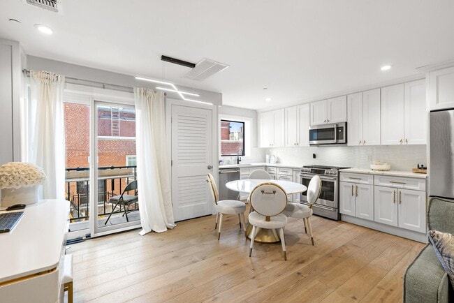 Photo - 2716 Palisade Ave Unidad 101