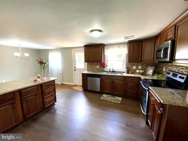 Photo - 425 Weidman Ave