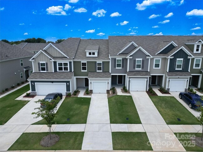 Photo - 2744 Yeager Dr NW
