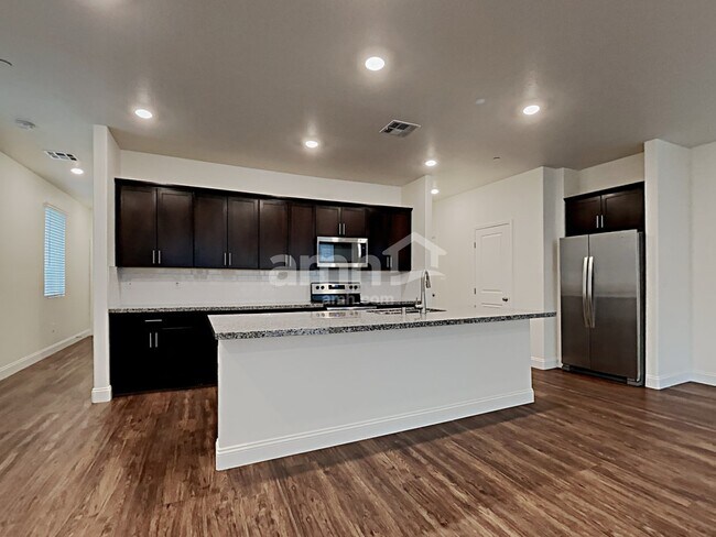 Photo - 325 Timber Kate Pl