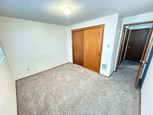 Photo - 1009 S 41st Ave Unit 2