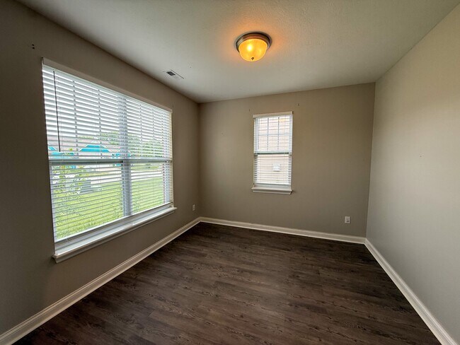 Photo - 8836 Kipling Dr