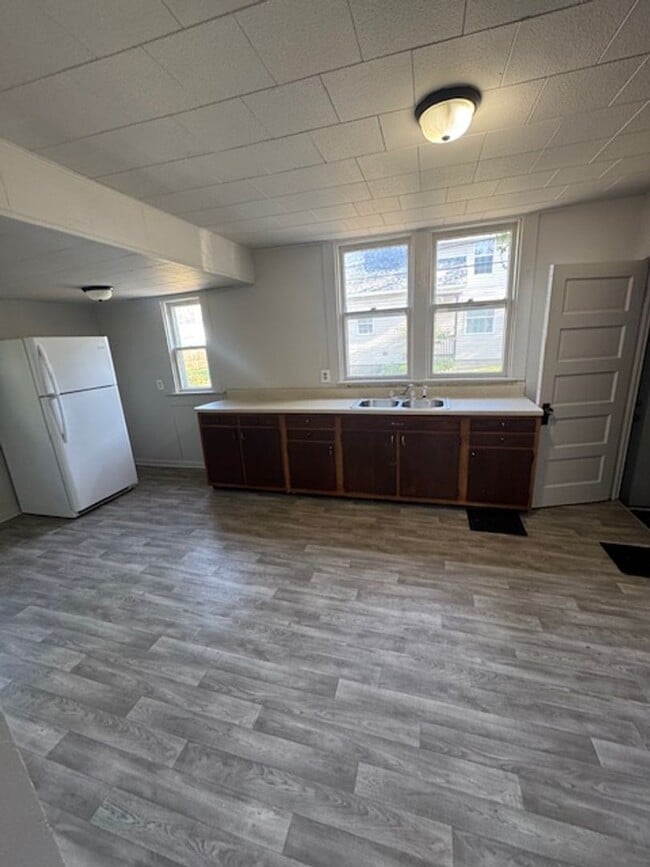 Photo - 2712 Fox Ave