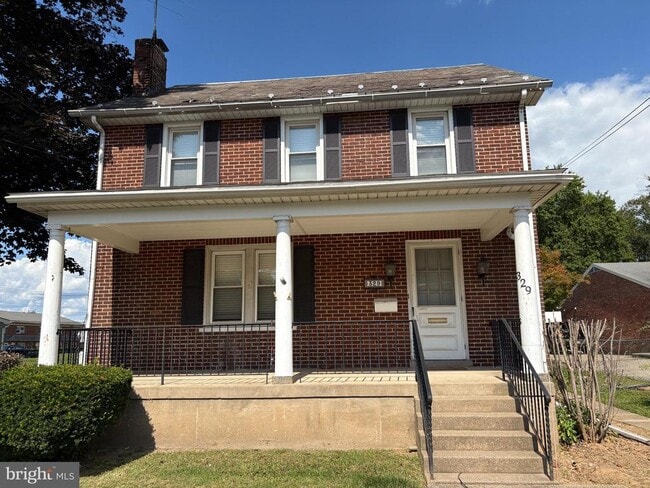 Building Photo - 329 N Main St Rental