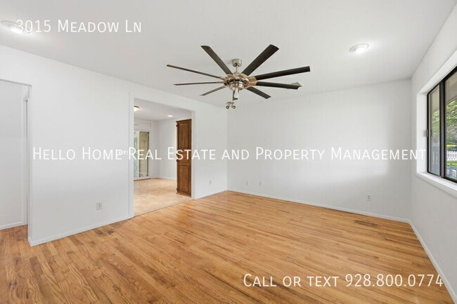 Photo - 3015 Meadow Ln