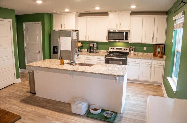 Photo - 5440 Leeds Ln