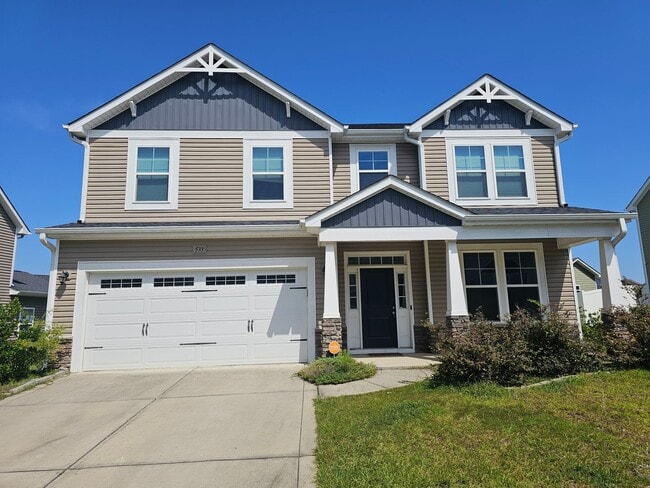 Building Photo - NEW LISTING!!!!!