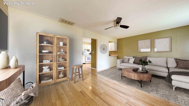 Sala de estar - 1415 S Shelby St