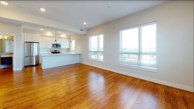 Building Photo - 36 North Beacon St Rental