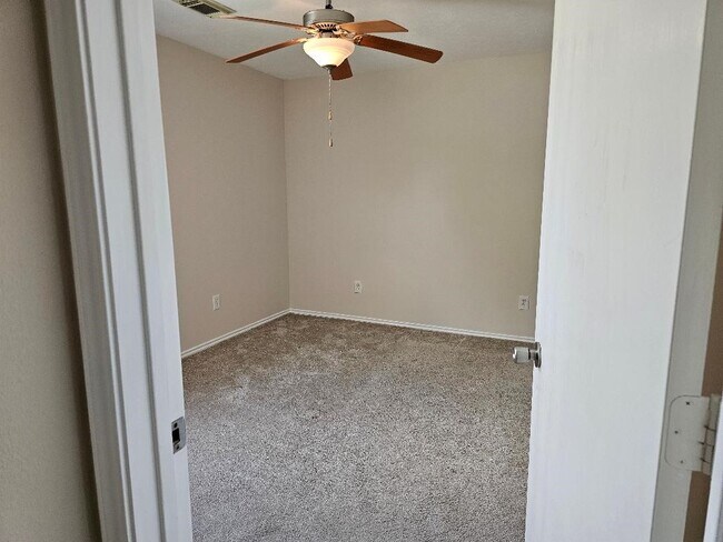 Photo - 6727 Stonecross Creek Ln
