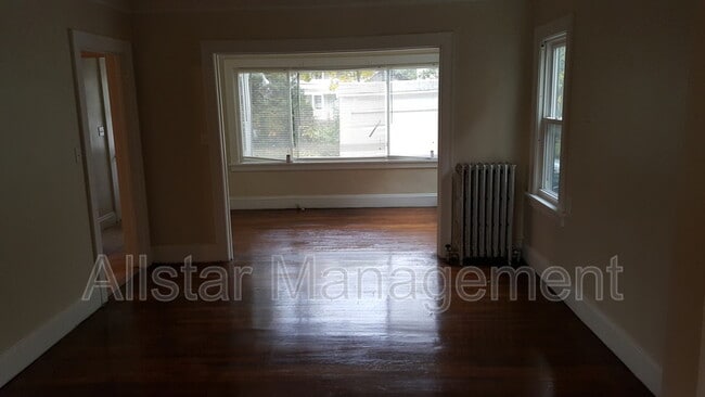 Photo - 13558 Cedar Rd