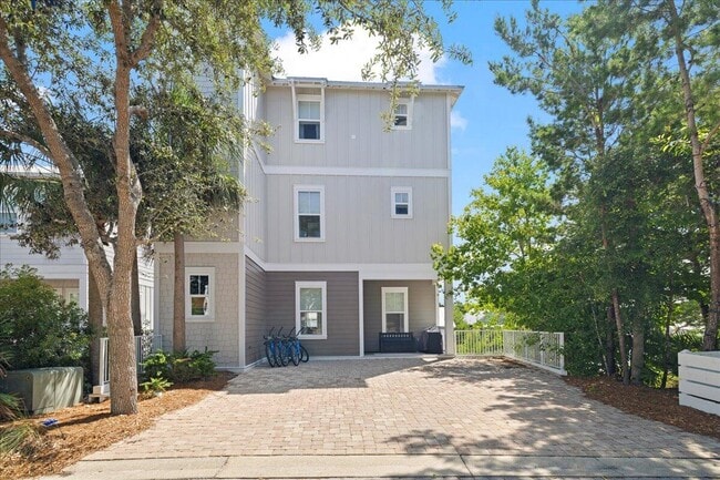 Photo - 275 Gulfview Cir