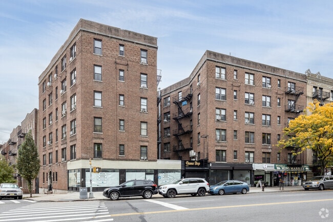 5008 Broadway
