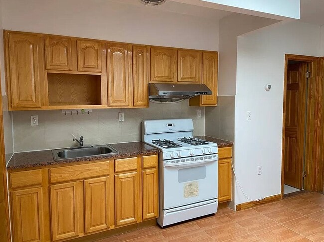 Building Photo - 324-353 53rd St Rental
