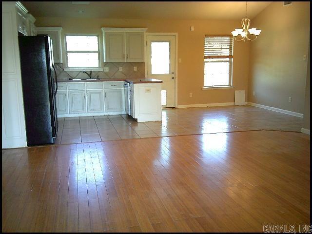 Photo - 100 Corbin Cir