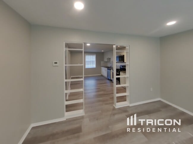 Photo - 721 Sequoia Dr