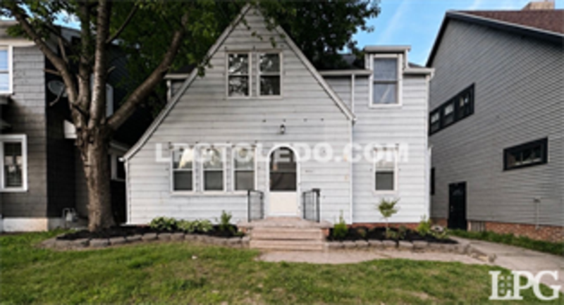 Photo - 4032 Parrakeet Ave
