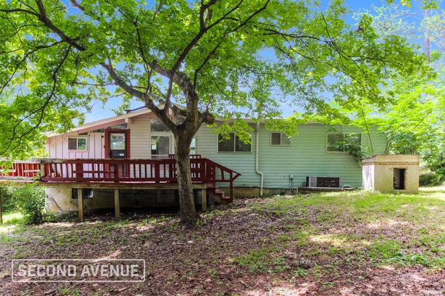 Photo - 140 Curren St SE
