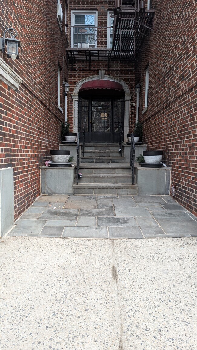 Photo - 7411 Boulevard East Unit 404