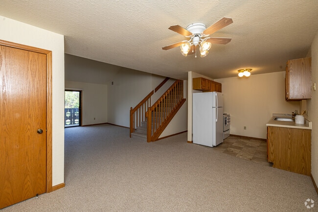 3BR, 2.5BA - 1,900SF - Dining Room - River Park Apartments