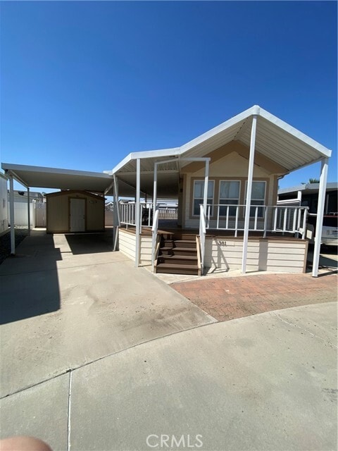 Building Photo - 1295 S Cawston Ave Rental