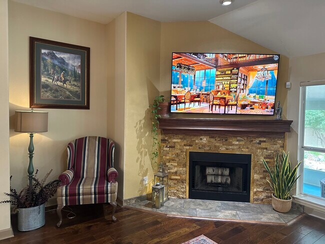 Photo - 1604 Canyon Oak