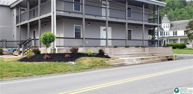 Building Photo - 61 Andreas Rd Unit 7 Rental