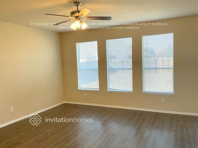 Photo - 1000 Pebblecreek Dr