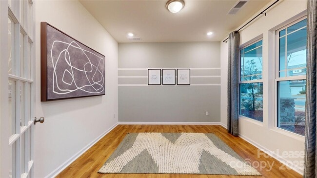 Photo - 2888 Yeager Dr NW