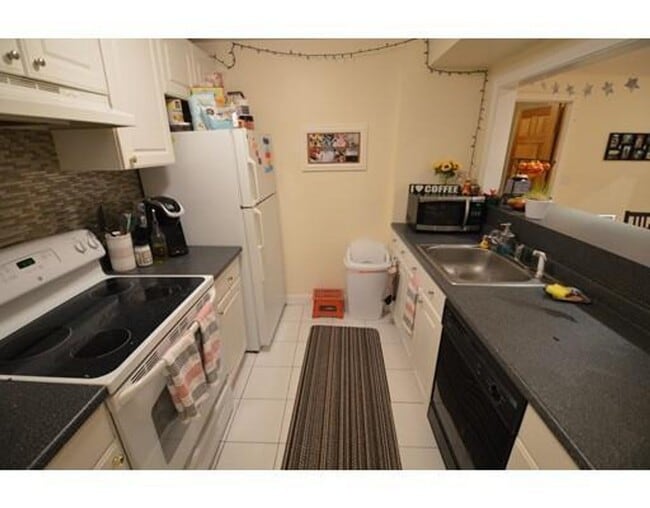 Photo - No Brokers Fee Conve nient Brookline Location.Eat-in Kitchen, Laundry on a Site