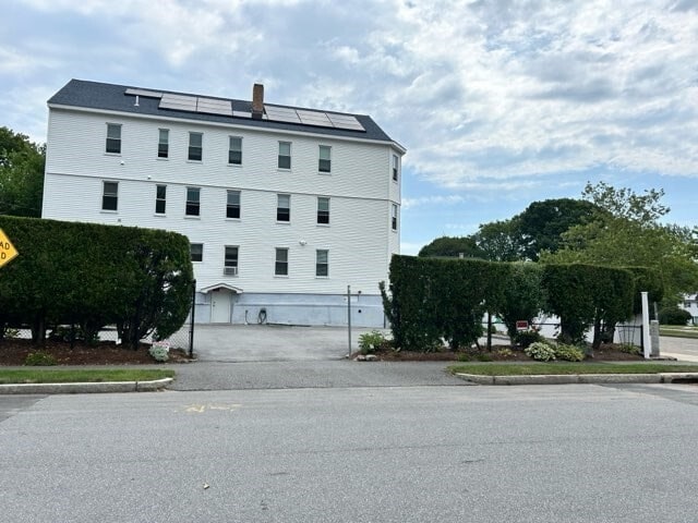 Building Photo - 327 Hamilton St Unit 2
