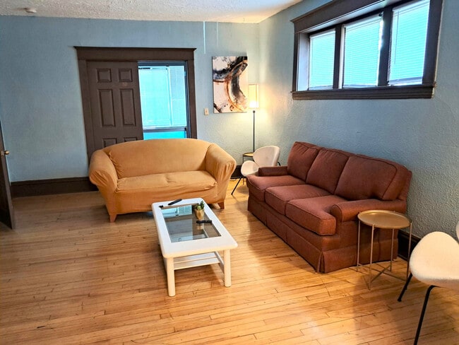 Photo - 2022 Oakland Ave Unit ID1324013P