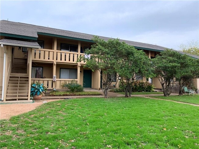 Building Photo - 10810 Newmont Rd Unit 4