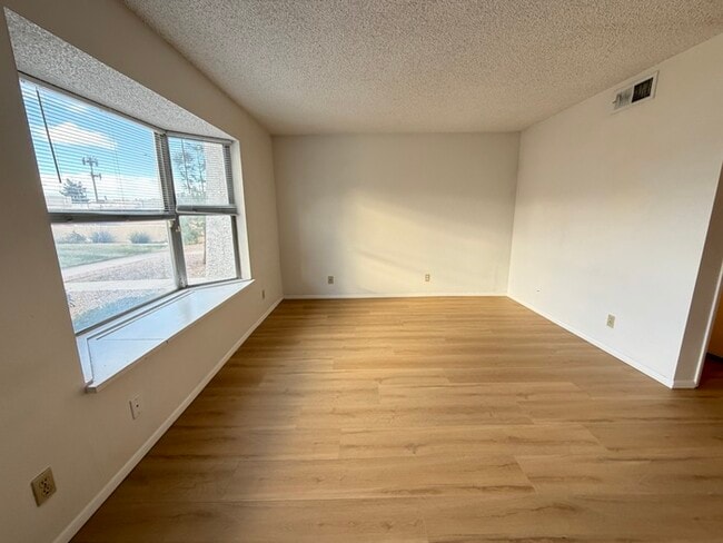 Photo - Carry Over Showing: This property has been shown before and will be rented to the first most qual...