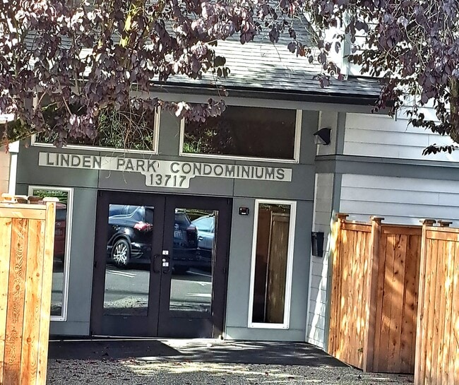 Building Photo - 13717 Linden Ave N Unit 215