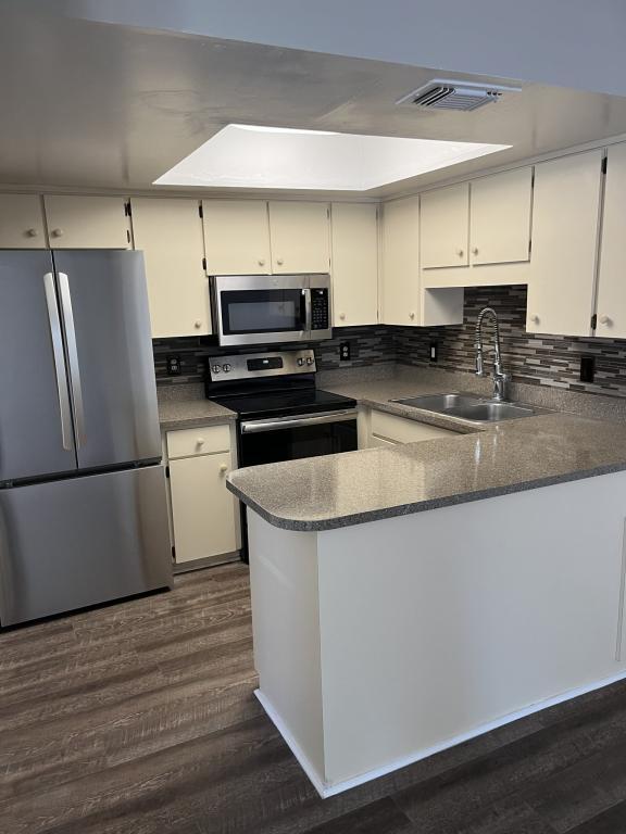 Photo - 143 Windtree Ln