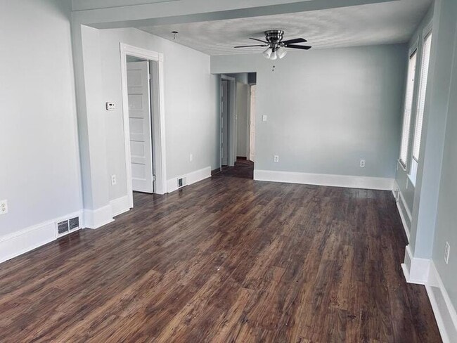 Photo - 125 Chandler Ave