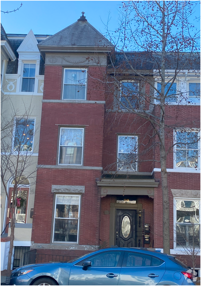 Building Photo - 70 V St NW Unit Upper Rental