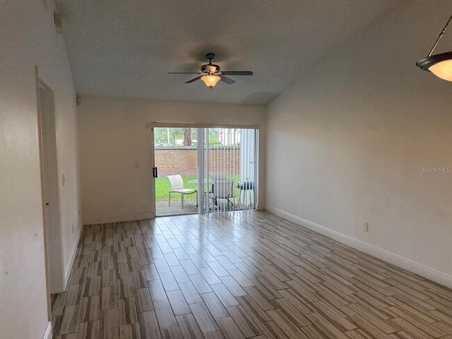 Photo - 1239 Lucaya Cir