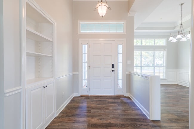 Photo - 4246 Netherfield Ln