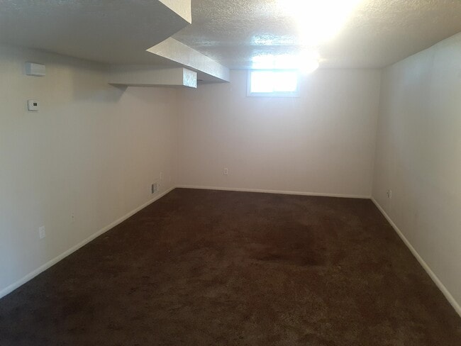 Photo - 5631 S 2200 W